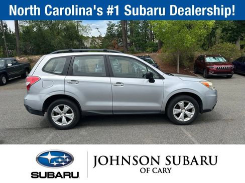 Used 2015 Subaru Forester 2.5i w/ Alloy Wheel Package AWD/4WD image 3