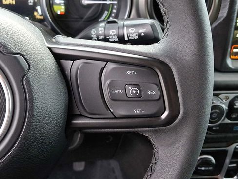 Used 2023 Jeep Wrangler Unlimited w/ Cold Weather Group AWD/4WD image 22
