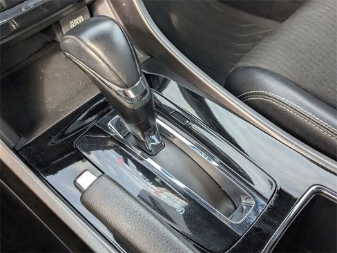 Used 2016 Honda Accord Sport image 18