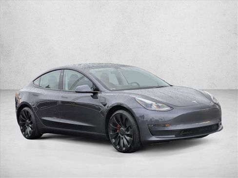 Used 2023 Tesla Model 3 Performance image 4