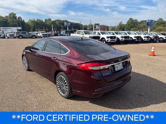 Used 2017 Ford Fusion SE w/ Fusion SE Technology Package FWD image 8