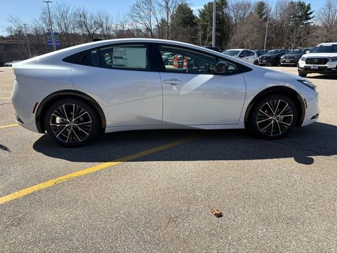 New 2026 Toyota Prius XLE image 6