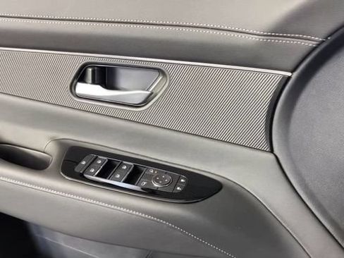 New 2025 Nissan Murano SV FWD image 30
