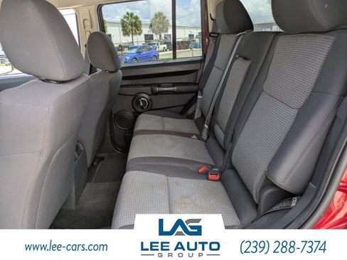 Used 2010 Jeep Commander Sport RWD image 10