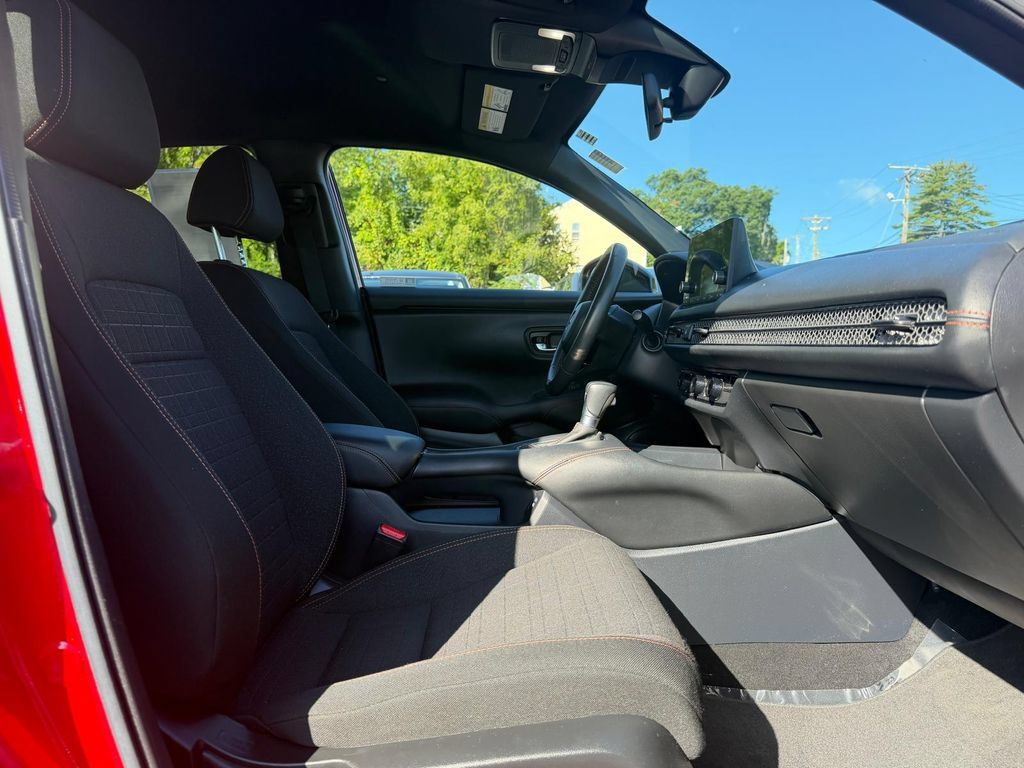 Used 2024 Honda HR-V Sport image 18