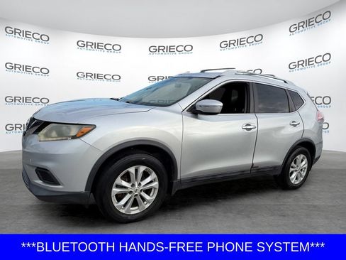Used 2014 Nissan Rogue SV FWD image 3