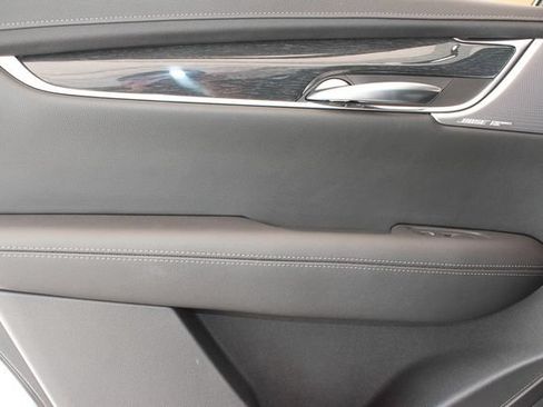 Used 2021 Cadillac XT5 Premium Luxury AWD/4WD image 18