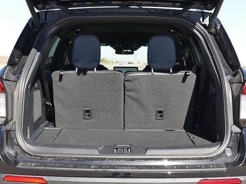 New 2025 Ford Explorer ST image 28