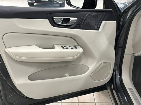 New 2026 Volvo XC60 B5 Ultra w/ Climate Package image 21