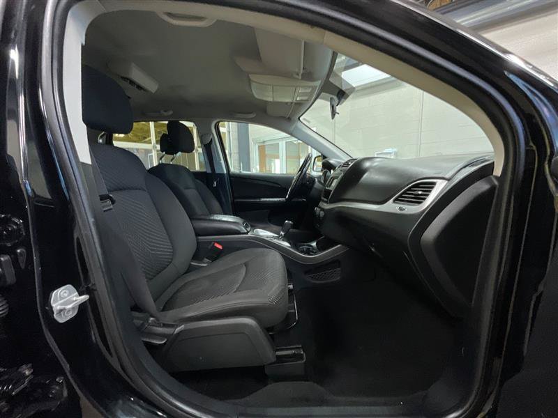 Used 2018 Dodge Journey SE w/ Popular Equipment Group FWD image 24