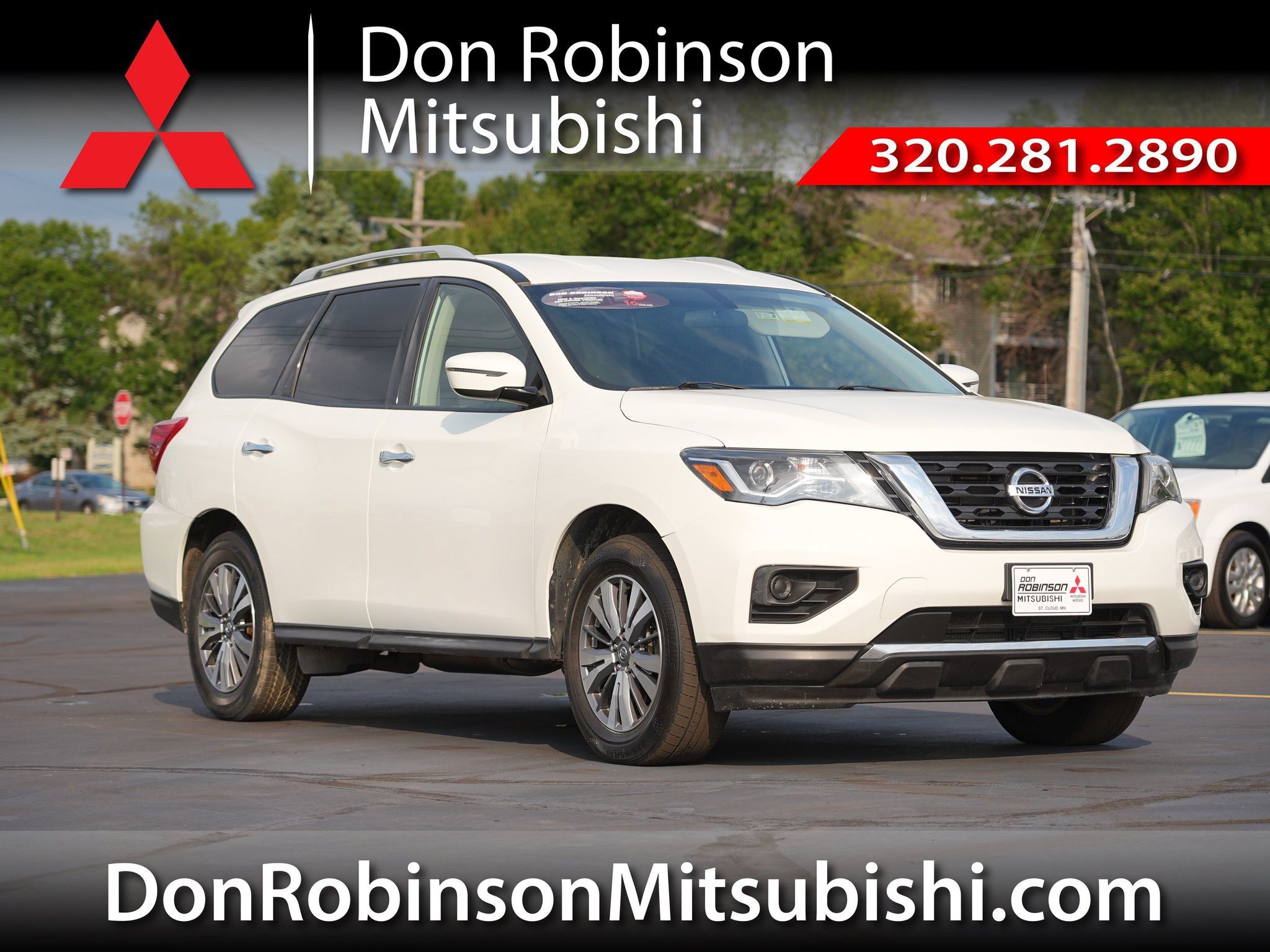 Used 2020 Nissan Pathfinder S AWD/4WD image 1