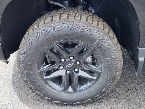 New 2026 Chevrolet Silverado 1500 Custom Trail Boss AWD/4WD image 6