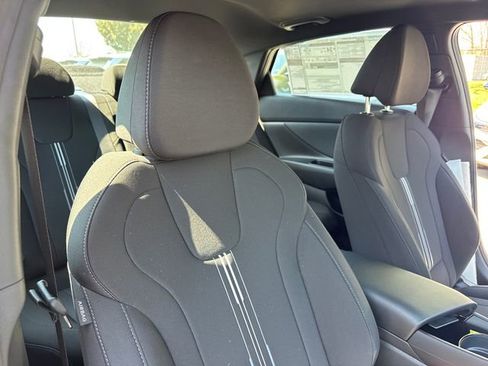 New 2026 Hyundai Elantra SEL Sport Premium FWD image 24