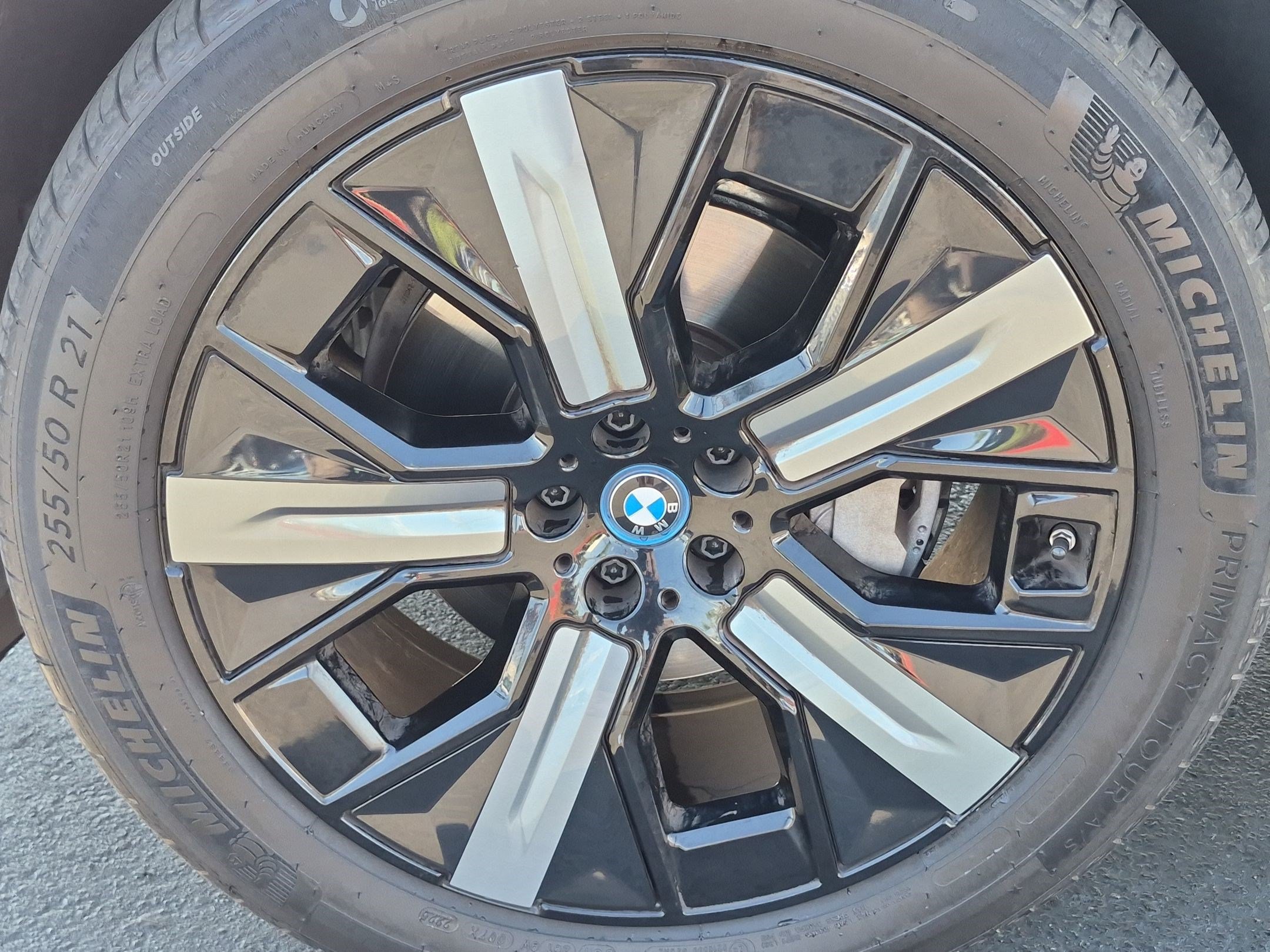 Used 2024 BMW iX xDrive50 w/ Convenience Package AWD/4WD image 13