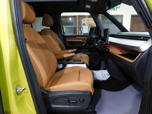 Used 2025 Volkswagen ID. Buzz 1st Edition image 95