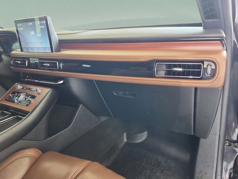 Used 2022 Lincoln Aviator Reserve w/ Equipment Group 201A image 21