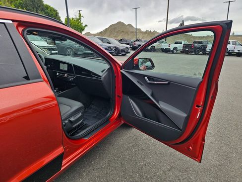 Certified 2023 Kia Niro Wind w/ Wind Preserve Package FWD image 27