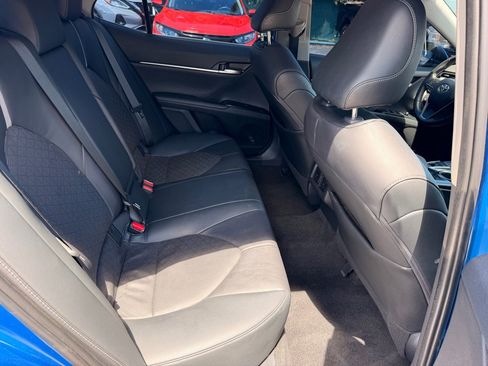 Used 2020 Toyota Camry XSE w/ Navigation Package FWD image 16