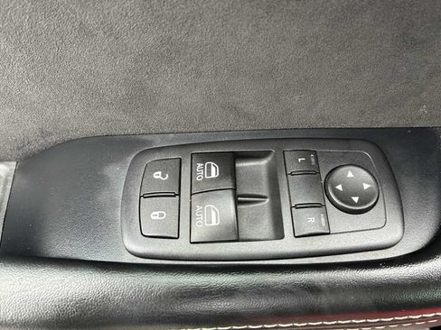 Used 2016 Dodge Challenger SRT w/ Technology Group RWD image 15