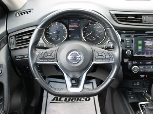 Used 2019 Nissan Rogue SV w/ Sun & Sound Touring Package AWD/4WD image 26