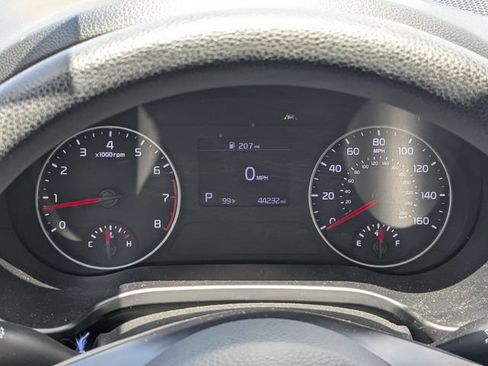 Used 2023 Kia Seltos LX AWD/4WD image 30