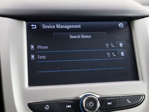 Used 2017 Chevrolet Cruze LS FWD image 29