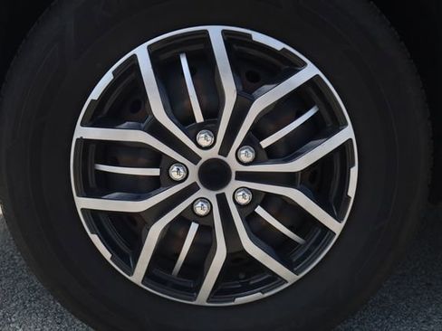 Used 2011 Subaru Outback 2.5i image 7