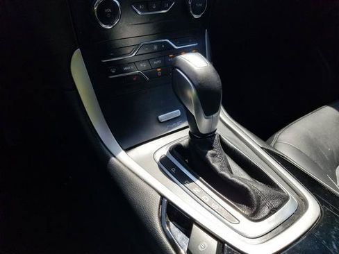 Used 2015 Ford Edge SEL w/ Equipment Group 201A FWD image 18
