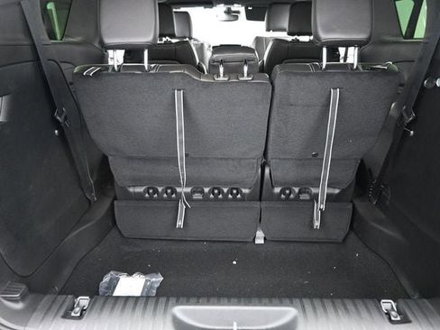 New 2026 Chrysler Pacifica Select w/ S Appearance Package image 17