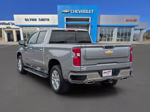 New 2026 Chevrolet Silverado 1500 LTZ w/ LTZ Premium Package AWD/4WD image 12