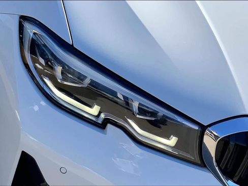 Used 2019 BMW 330i xDrive 330i xDrive w/ Convenience Package image 27