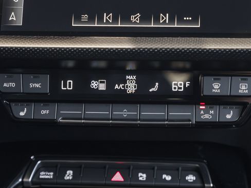 New 2026 Audi RS 3 AWD/4WD image 10