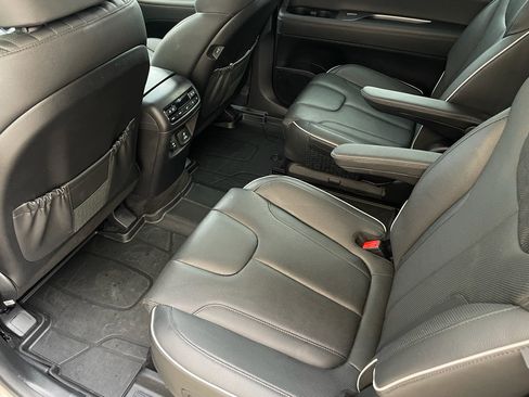 Used 2025 Hyundai Palisade Limited image 15