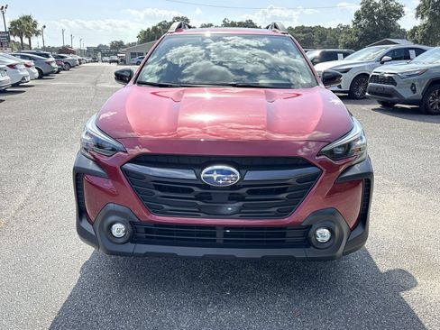 Used 2025 Subaru Outback Premium AWD/4WD image 8