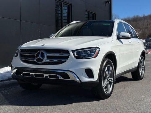 Certified 2022 Mercedes-Benz GLC 300 4MATIC image 2