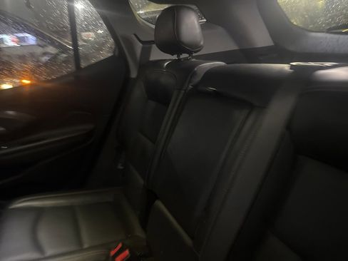 Used 2021 GMC Terrain SLT w/ Elevation Edition image 14