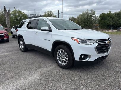 Used 2021 Chevrolet Traverse LT