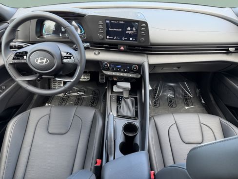New 2026 Hyundai Elantra SEL Sport FWD image 12
