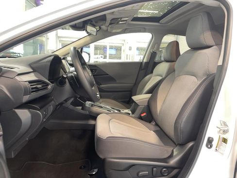 Used 2024 Subaru Crosstrek 2.0i Premium image 8