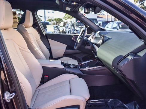 Used 2025 BMW X3 xDrive30i w/ Convenience Package image 16