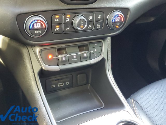 Used 2024 GMC Terrain AT4 AWD/4WD image 26