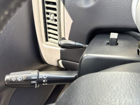 Used 2002 Chrysler Prowler image 62