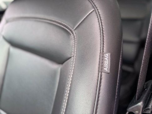 Used 2024 Ford Explorer XLT w/ Equipment Group 202A image 22