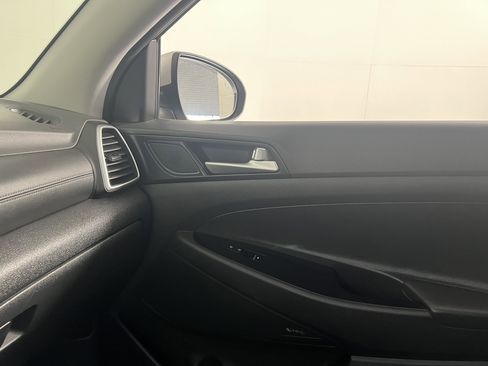 Used 2021 Hyundai Tucson Ultimate w/ Cargo Package FWD image 12