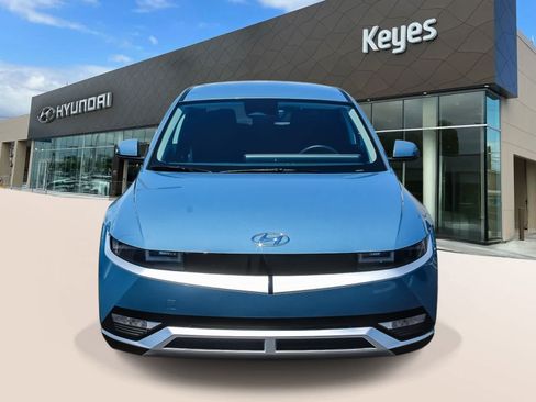 Certified 2024 Hyundai Ioniq 5 SE RWD image 2