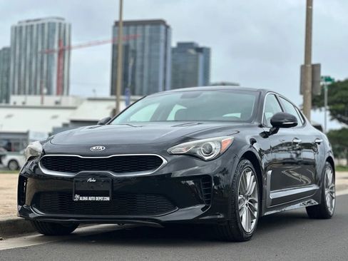 Used 2018 Kia Stinger image 1