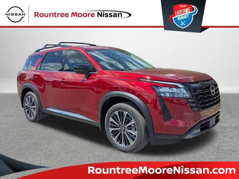 New 2026 Nissan Pathfinder Platinum w/ Cargo Package FWD image 1