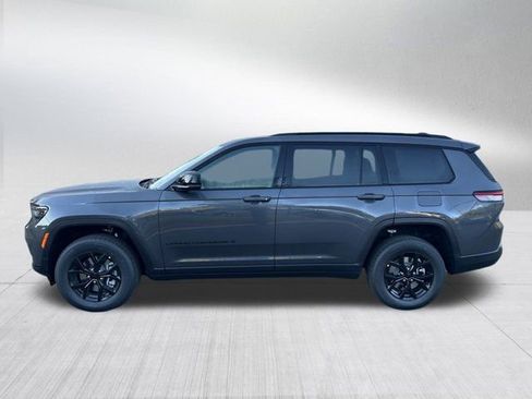 New 2025 Jeep Grand Cherokee L Altitude image 8