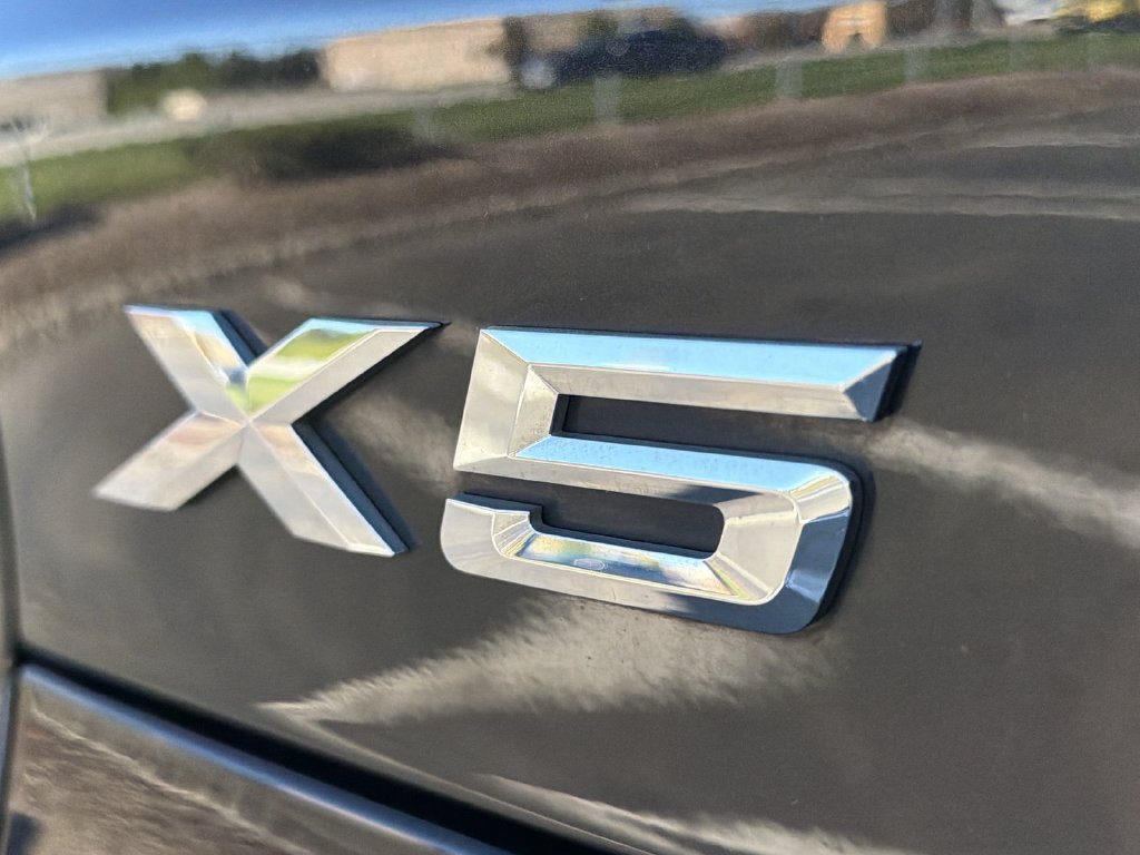 Used 2020 BMW X5 xDrive40i w/ M Sport Package AWD/4WD image 15