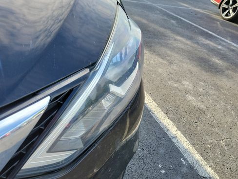 Used 2017 Nissan Sentra S FWD image 4